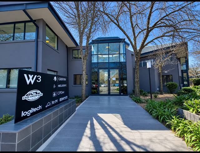 333M² OFFICE TO LET IN WOODMEAD